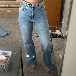 COPY - Zara relaxed fit jean